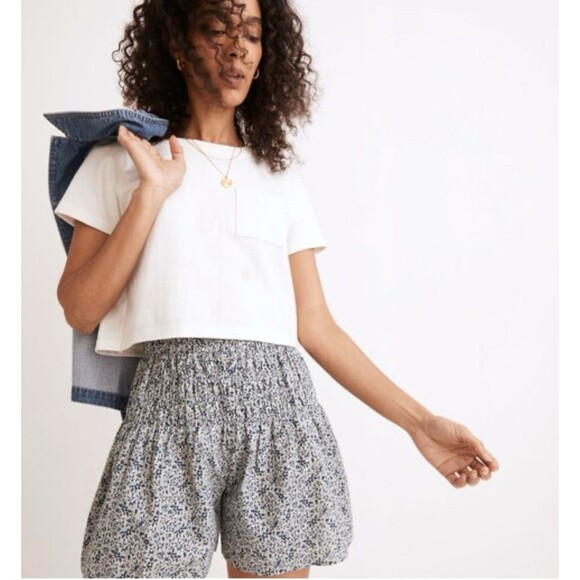 Madewell Smocked Pull-On Shorts in Florentine Floral Womens Medium Blue Airy - Picture 1 of 12